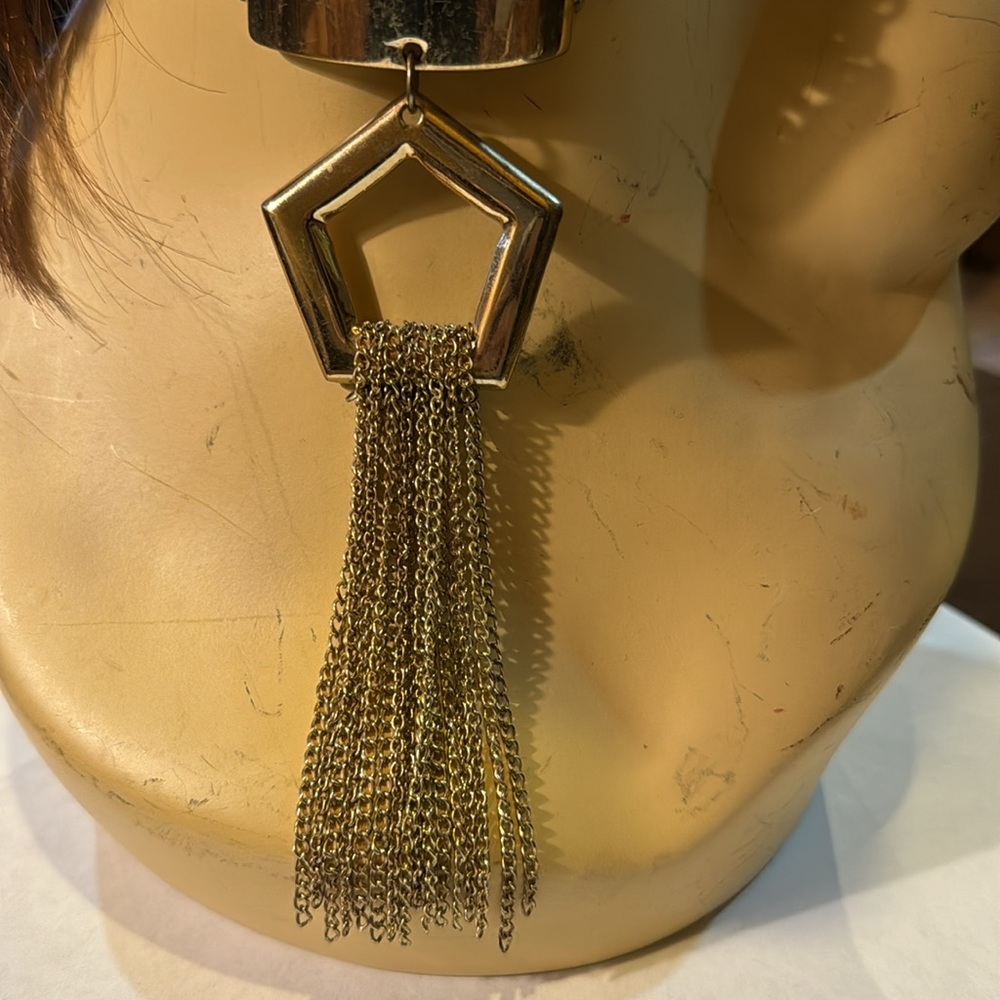 DOUBLE GOLD CHAIN MODERN CHOKER WITH GOLD HANGING FRINGE - Picture 2 of 5